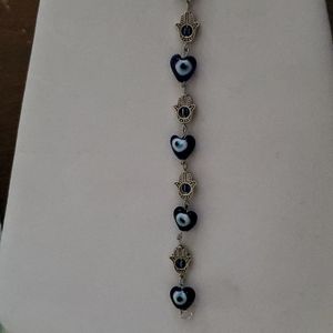 Hanna/evil eye glass bracelet Free With Any Purchase Of $30 Or More